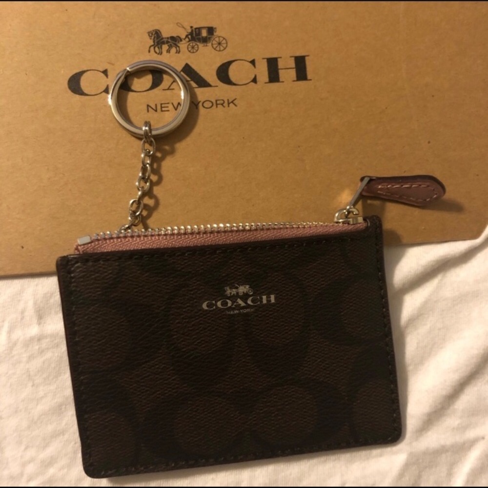 Coach ID Wallet